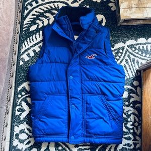 Hollister Full Zip Up Puffer Vest